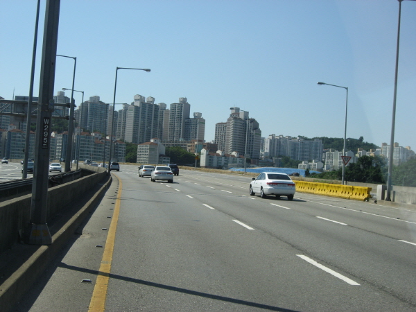 강변북로(난지방향) 성수대교 지난 680M 사진
