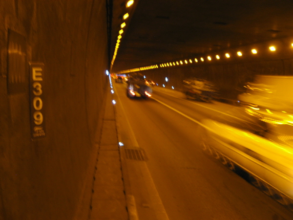 내부순환로(성동방향) 홍지문 터널 시점 지난 945M 사진