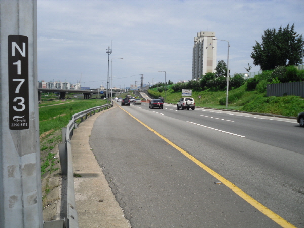 동부간선도로(상계방향) 장평교 지난 710M 사진