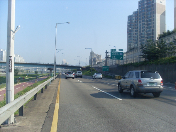 동부간선도로(상계방향) 이화교 지난 925M 사진
