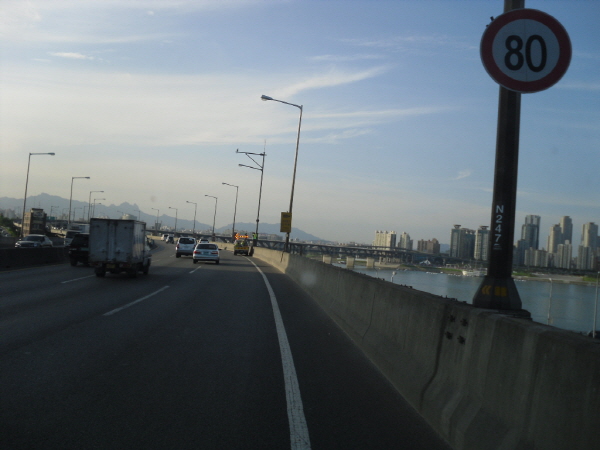 동부간선도로(장지방향) 봉은램프 지난 940M 사진