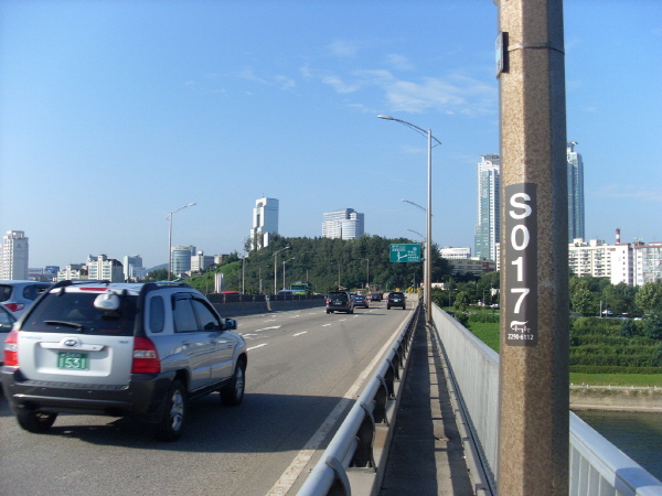 동부간선도로(장지방향) 청담대교북단시점 지난 560M 사진