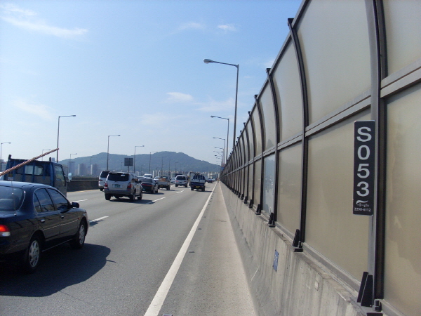 동부간선도로(장지방향) 올림픽장지합류점 지난 360M 사진