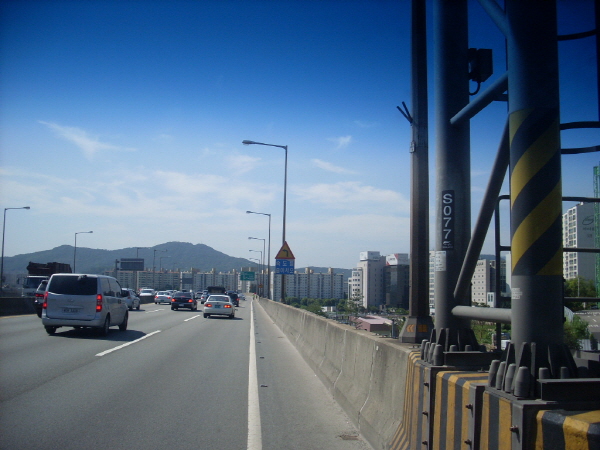 동부간선도로(장지방향) 올림픽장지합류점 지난 1,220M 사진