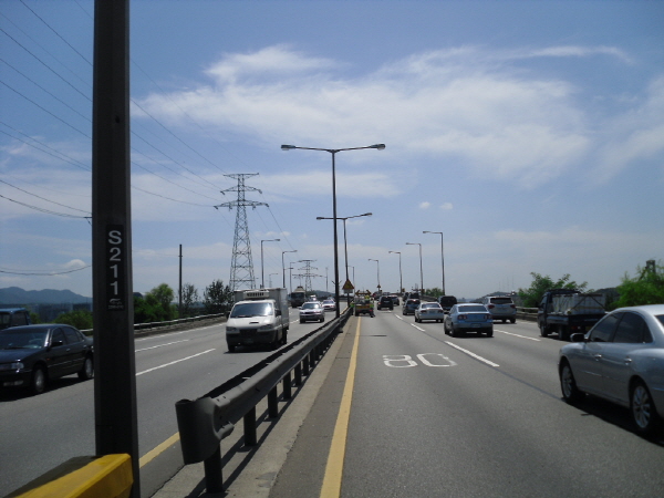 동부간선도로(장지방향) 광평교 지난 480M 사진
