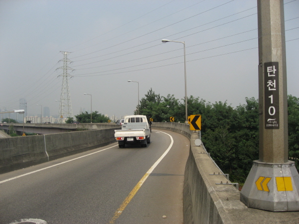 동부간선도로(청담방향) 탄천진입램프 시점 지난 400m 사진