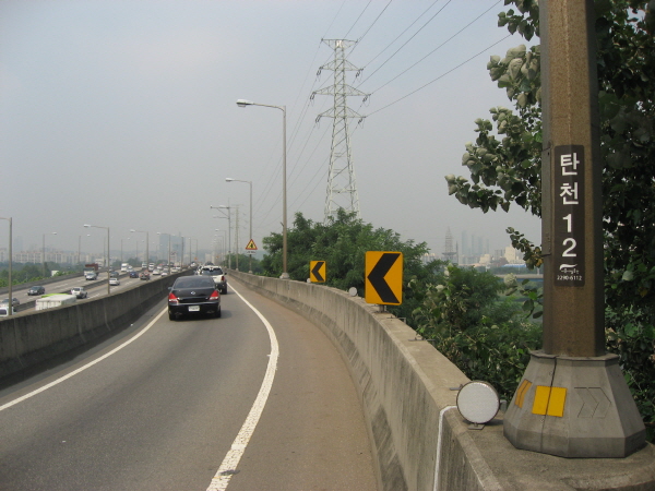 동부간선도로(청담방향) 탄천진입램프 시점 지난 500m 사진